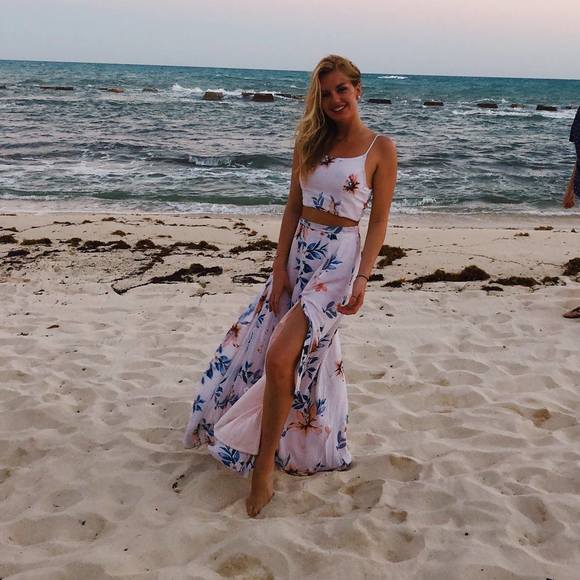 Meet your Posher, Caroline - Picture 1 of 1